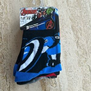 NEW THREE pairs Kids Avengers Socks - size 7-10 years / 3-6 shoe size